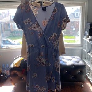 Womens bundle of dresses all in good condition two are new with tags all Size L